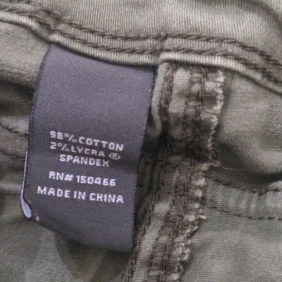 Market & Spruce Olive Green Shorts size 18W Petite - Picture 4 of 10